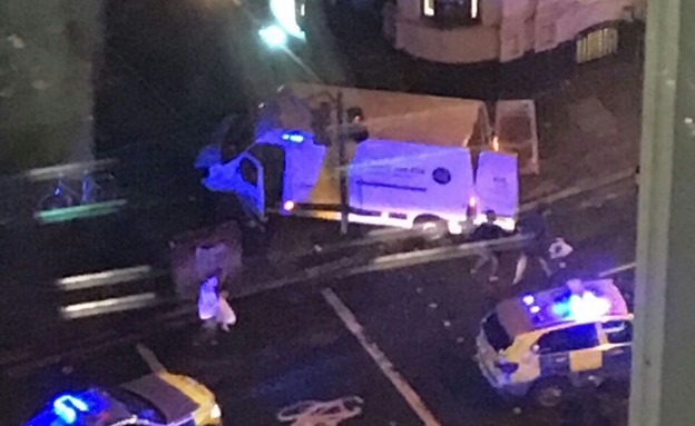 זירת הפיגוע בלונדון (צילום: Sky News)