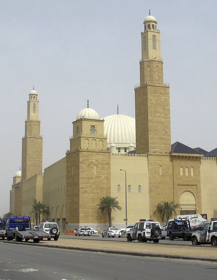 מסגד אל ראג'י בריאד, ערב הסעודית (צילום: ap)