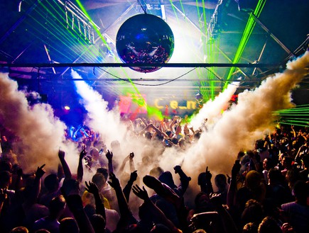 מסיבה (צילום: Anthony Mooney, Shutterstock)
