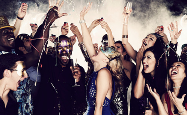 כל העדה? כולם קדושים?