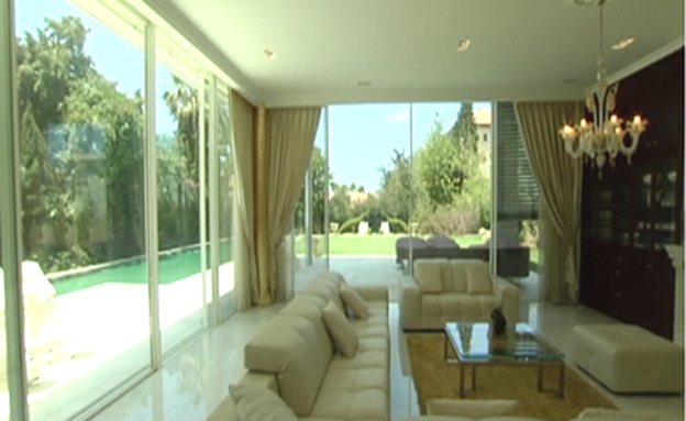 כך נראה הבית היקר בישראל (צילום: חדשות 2)