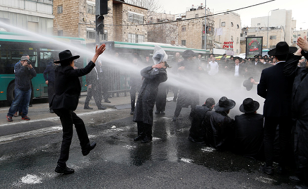 הפגנות חרדים בירושלים (ארכיון) (צילום: רויטרס)