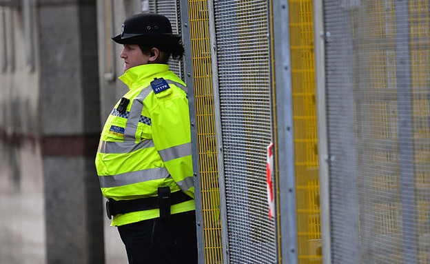 הבעיה האמיתית של השוטרים בלונדון (צילום: Carl Court, GettyImages IL)