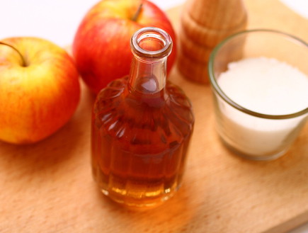 חומץ תפוחים (צילום: janosmarton, Shutterstock)