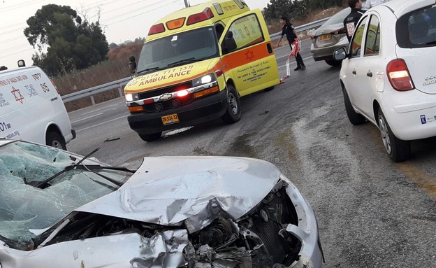 זירת התאונה, הבוקר (צילום: תיעוד מבצעי - מד"א)