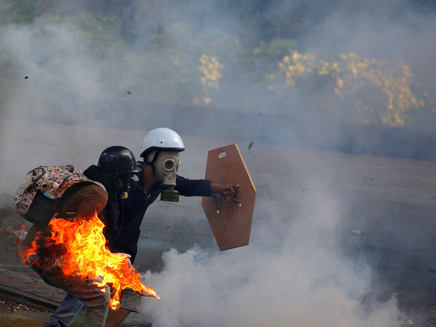 הפגנות בונצואלה (צילום: רויטרס)