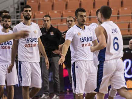 ישראל שמחה אחרי שעברה עוד משוכה בטורניר. קטש: 