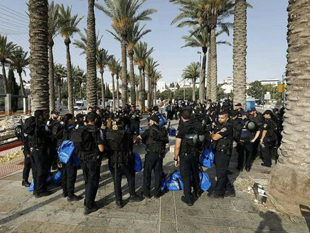 שוטרים בירושלים, הבוקר (צילום: דוברות המשטרה)