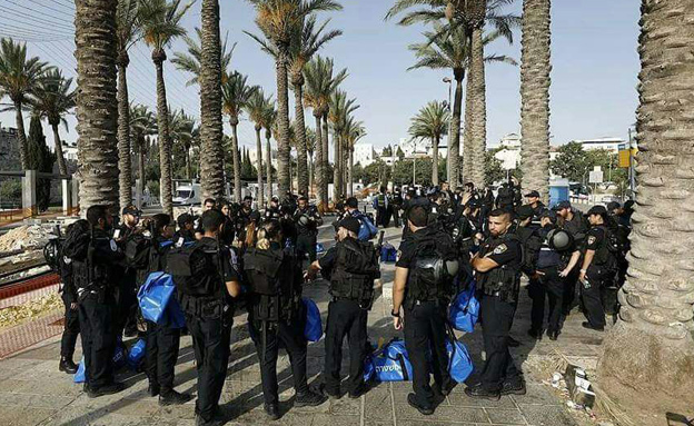 שוטרים בירושלים, הבוקר (צילום: דוברות המשטרה)