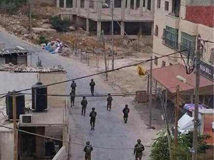 הכוחות בפשיטה על בית המחבל (צילום: שיתוף השואגים לימין)