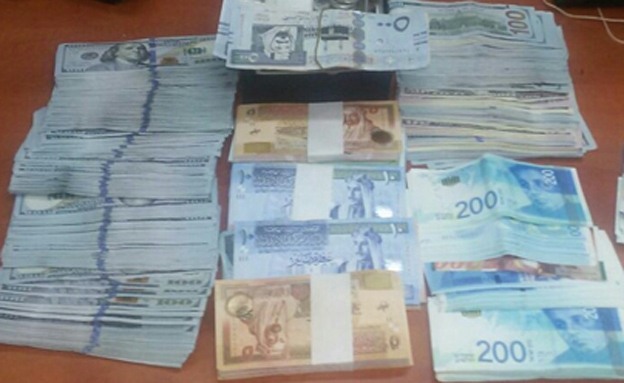 הכסף שנמצא בדירה הכסף שנמצא בדירה