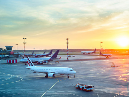 שדה תעופה (צילום: joyfull, Shutterstock)