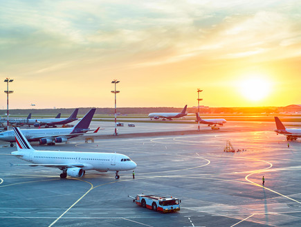 נמל תעופה (צילום: joyfull, Shutterstock)