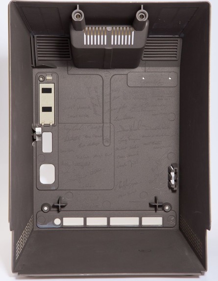 מחשב ה imac הראשון שנמצא אצל אורי סגל (צילום: אלבום פרטי)
