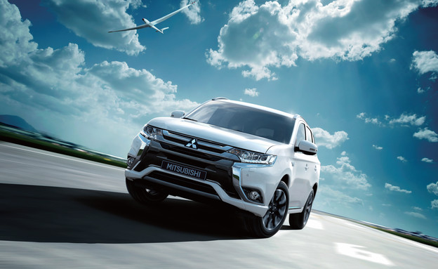 מיצובישי אאוטלנדר PHEV
