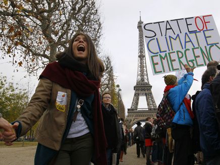 הפגנה בעד ההסכם, פריז (צילום: רויטרס)