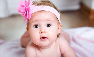 תינוקת  (צילום: fufu10, Shutterstock)