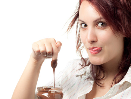 דברים דוחים, ג, אצבע בשוקולד זה סקסי (2) (צילום: mrkornflakes, Shutterstock)