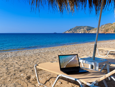 לעבוד בחופש (אילוסטרציה: Steliost, Shutterstock)