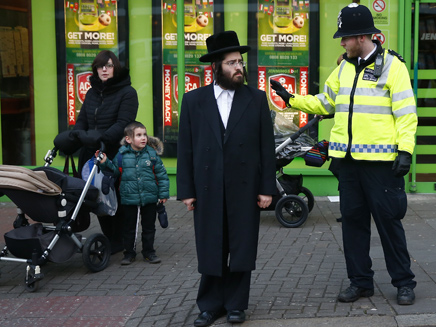 האנטישמיות בירידה - אבל היהודים חוששים (צילום: רויטרס)