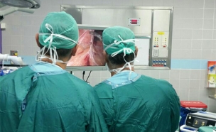 רופאים בחדר ניתוח בבלינסון, ארכיון (צילום: חדשות 2)