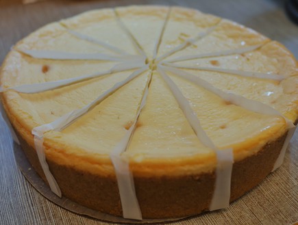 עוגת גבינה קלאסית, צ'יז קייק פקטורי (צילום: גיל גוטקין, mako אוכל)