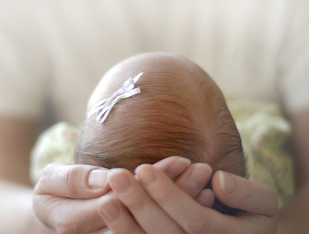 תינוק שרק נולד (צילום: Lane V. Erickson, Shutterstock)