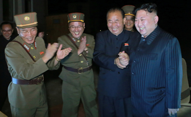 מנהיג צפון קוריאה קים (צילום: רויטרס)