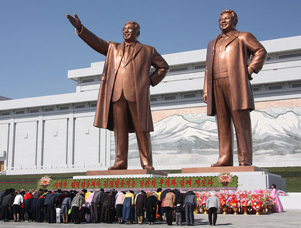 פסל של קים איל-סונג (צילום: יחסי ציבור, ויקיפדיה)