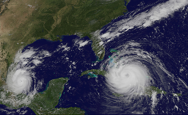 הוריקן "אירמה" ו"חוזה" מהחלל (צילום: רויטרס)