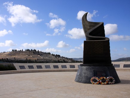 אנדרטה לזכר הרוגי הפיגוע ב-11 לספטמבר (צילום: יחסי ציבור)