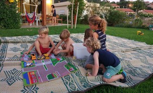 ילדים משחקים (צילום: נועה יחיאלי)
