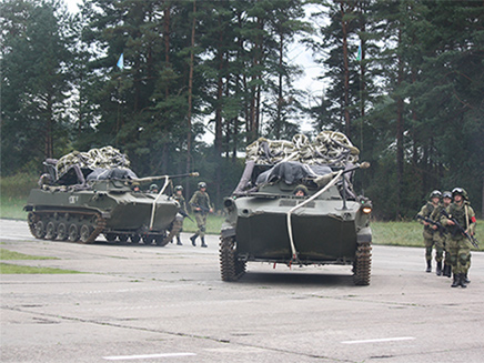 נשלחו חטיבות שלמות של טנקים (צילום: משרד ההגנה הרוסי)