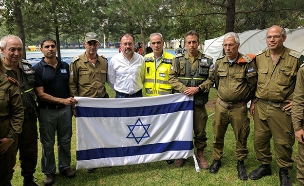שר החוץ המקסיקני ונציגי המשלחת הישראלית (צילום: משרד החוץ)