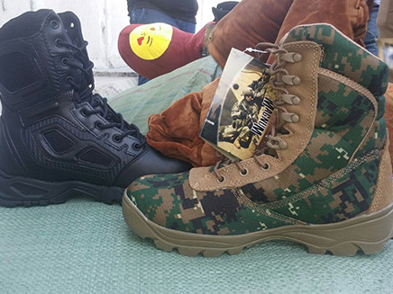 הברחת נעלים צבאיות לחמאס (צילום: חדשות 2)