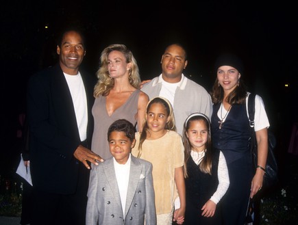  ינואר 1990, או ג'יי סימפסון ומשפחתו. (צילום: ארציב פוטוס, getty images)