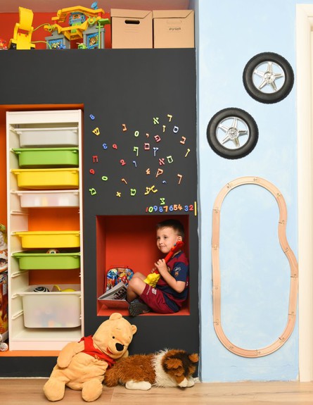 חדר משחקים בעיצוב איילת שבו, ג, צבעים נירלט (צילום: יוגב עמרני)