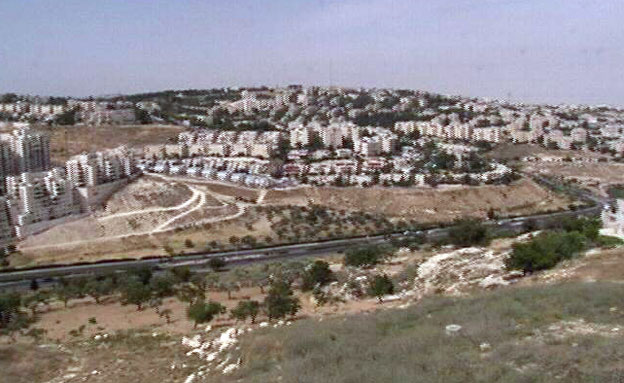 מזרח ירושלים. חשד לעבירות בנייה (צילום: חדשות 2)