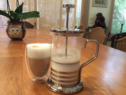 פלנג'ר להכנת קפה (צילום: מירי צל דונטי, mako אוכל)