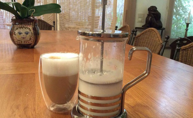 פלנג'ר להכנת קפה (צילום: מירי צל דונטי, mako אוכל)