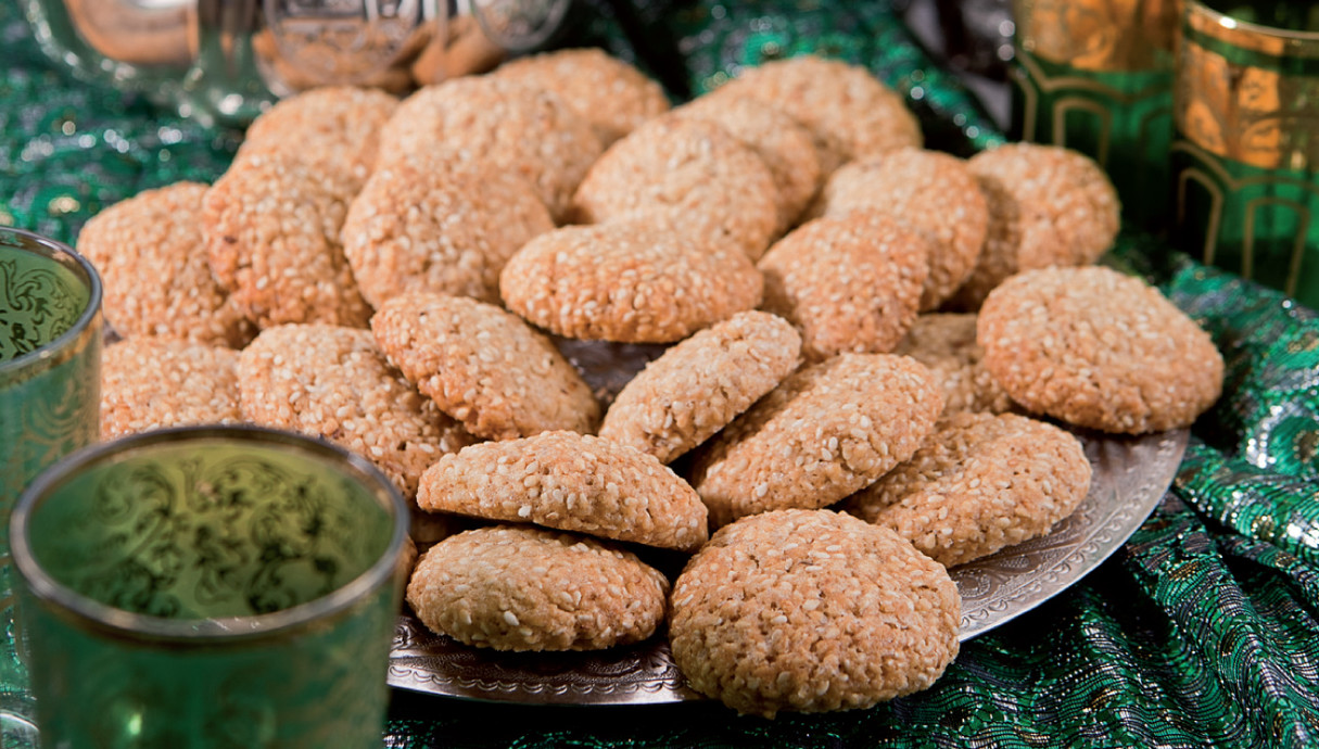 עוגיות שומשום (צילום: אנטולי מיכאלו, העוגיות המרוקאיות של אמא, הוצאת קוראים)