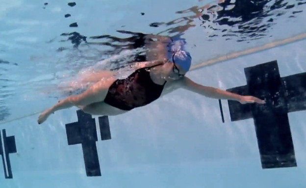 לימודי שחייה לבוגרים (צילום: טוטאל אימרז'ן ישראל בע"מ)