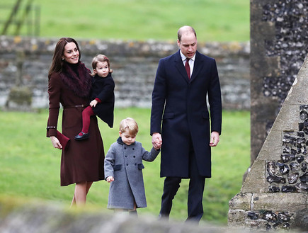 הנסיך וויליאם קייט מידלטון וילדיהם בחג המולד - Andrew Matthews (צילום: GettyImages)