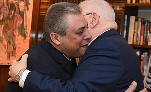 הנשיא ושגריר מצרים בפגישתם, היום (צילום: מארק ניימן, לע"מ)