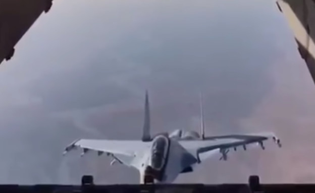 טייס קרב הרוסי בתמרון מטורף (צילום: צילום מסך מתוך youtube)