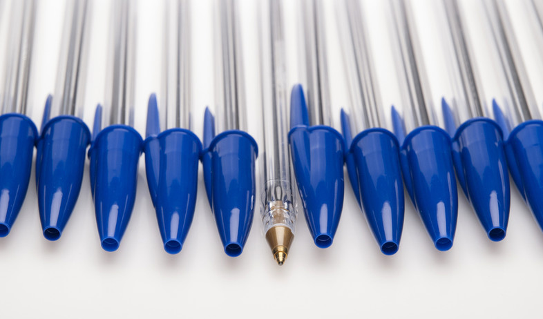 עטים כדוריים (צילום: שאטרסטוק)