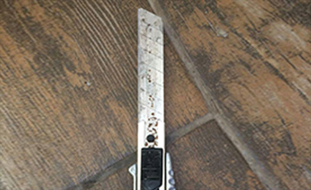 הסכין שנתפסה ברשות הפלסטיני (צילום: דוברות המשטרה)