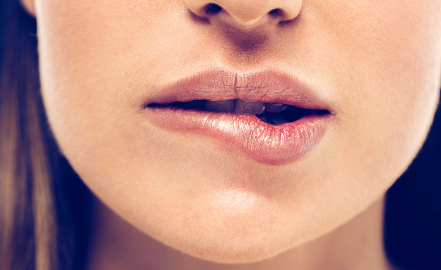 כך תפסיקו ללעוס את השפתיים שלכם (צילום: shutterstock)