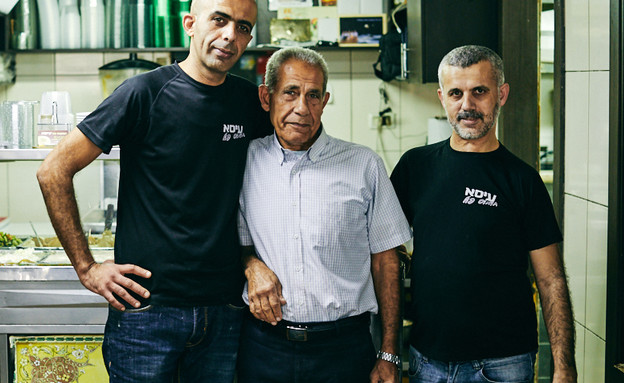 חומוס עיסא בעלים (צילום: אמיר מנחם, אוכל טוב) חומוס עיסא בעלים (צילום: אמיר מנחם, אוכל טוב)