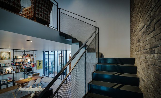 צבי גרש, מדרגות (צילום: איתי סיקולסקי)